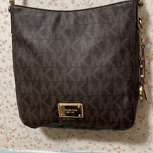 BNWOT MICHAEL KORS JET SET MEDIUM LOGO CROSSBODY MESSENGER BROWN HANDBAG - Picture 7 of 13